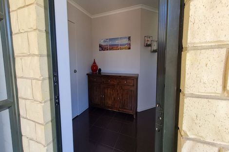 Photo of property in 22 Ranchod Terrace, Pukekohe, 2120