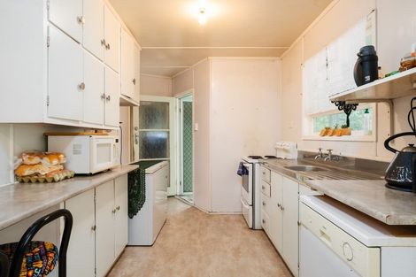 Photo of property in 63 Lyell Road, Outer Kaiti, Gisborne, 4010