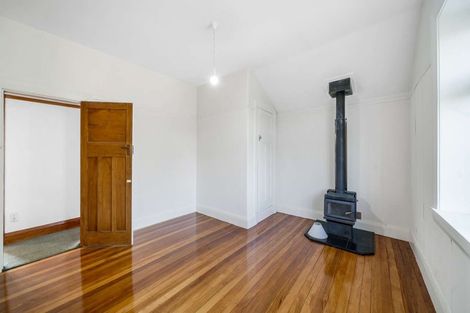 Photo of property in 35 Wharfe Street, South Hill, Oamaru, 9400