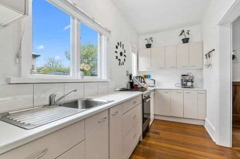 Photo of property in 4 Domain Terrace, Spreydon, Christchurch, 8024