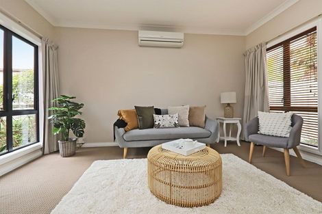 Photo of property in 15a Golding Road, Taradale, Napier, 4112
