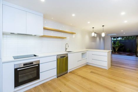 Photo of property in 2 Mudie Street, Alicetown, Lower Hutt, 5010
