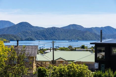 Photo of property in 14 Moana View Road, Waikawa, Picton, 7220