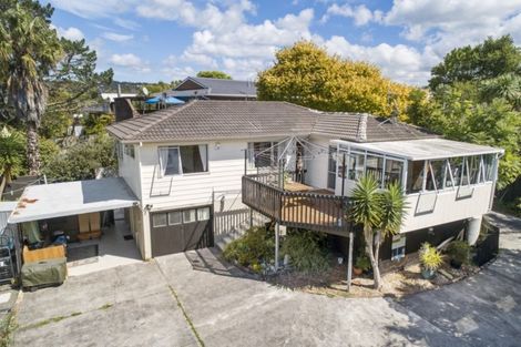 Photo of property in 18 George Herring Place, Glen Eden, Auckland, 0602
