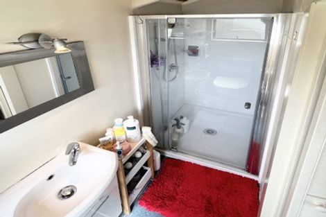 Photo of property in 54 Kennedy Avenue, Forrest Hill, Auckland, 0620