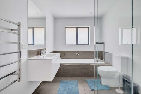 Photo of property in 51 Boundary Road, Opaheke, Papakura, 2113