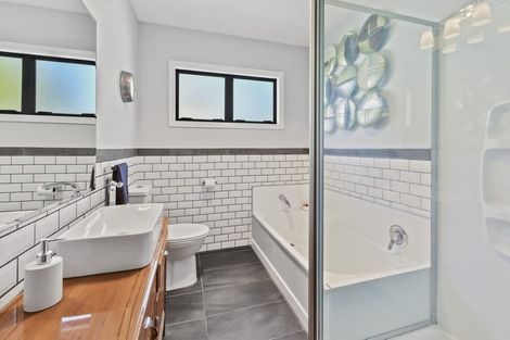 Photo of property in 11 Totara Avenue, Pukekohe, 2120