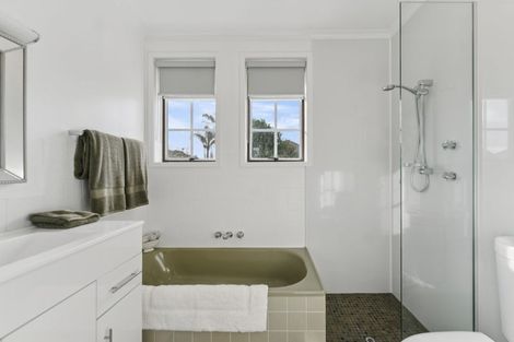 Photo of property in 3/4 Frater Avenue, Milford, Auckland, 0620
