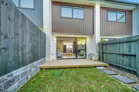Photo of property in 12/106 Triangle Road, Massey, Auckland, 0614