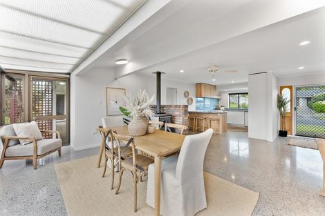 Photo of property in 7 Kaitake Place, Oakura, 4314