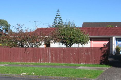 Photo of property in 1/67 Edgewater Drive, Pakuranga, Auckland, 2010