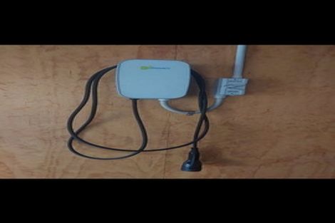 Photo of property in 24 Holdaway Avenue, Northcote, Auckland, 0627