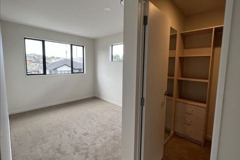 Photo of property in 11 Carberry Lane, Pinehill, Auckland, 0632