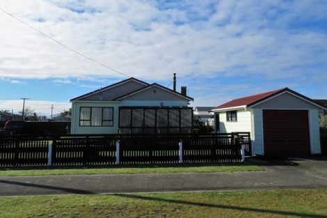 Photo of property in 3 Romilly Street, Westport, 7825