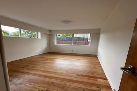 Photo of property in 36 Normanton Street, Glenfield, Auckland, 0629