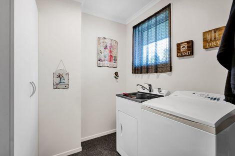 Photo of property in 78 Queens Road, Glen Avon, New Plymouth, 4312