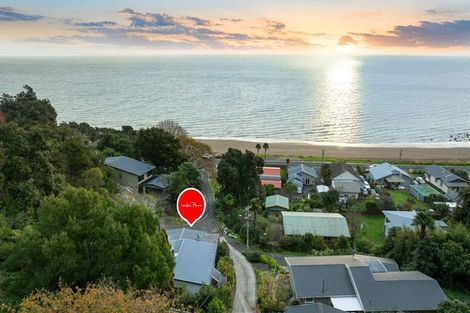 Photo of property in 11 Adams Road, Thornton Bay, Thames, 3575