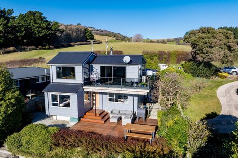 Photo of property in 10 Allen Road, Green Island, Dunedin, 9018