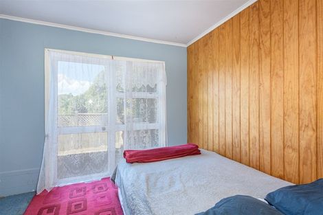 Photo of property in 114 Woodglen Road, Glen Eden, Auckland, 0602