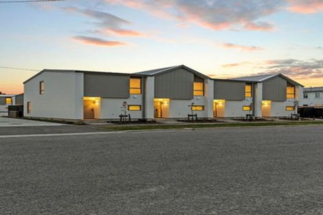 Photo of property in 43 Bampton Street, Burwood, Christchurch, 8061