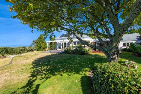 Photo of property in 568 South Road, Omata, New Plymouth, 4374