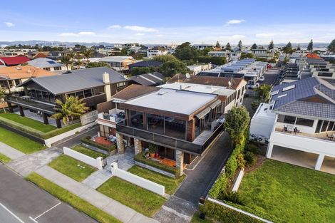 Photo of property in 30 Marine Parade, Mount Maunganui, 3116