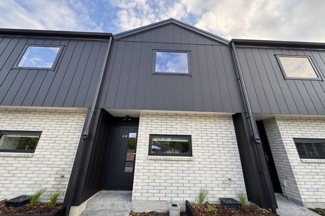 Photo of property in 8/42 Brandon Road, Glen Eden, Auckland, 0602