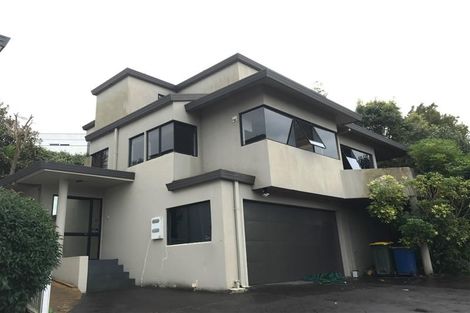 Photo of property in 2/5 Seaford Place, Murrays Bay, Auckland, 0630