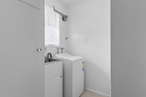 Photo of property in 2/4 Severn Place, Spotswood, New Plymouth, 4310