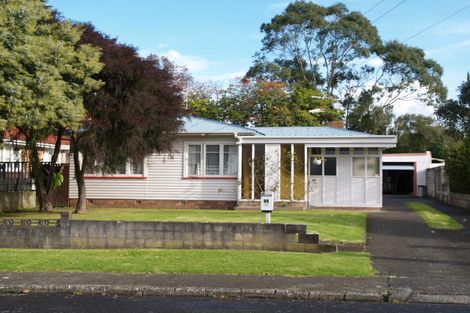 Photo of property in 70 Hallberry Road, Mangere East, Auckland, 2024
