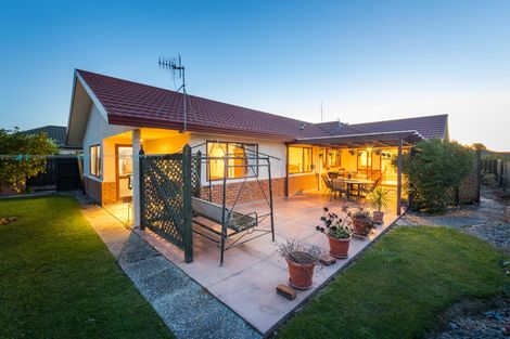 Photo of property in 14 Montana Way, Milson, Palmerston North, 4414