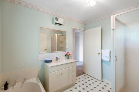 Photo of property in 67 Corson Avenue, Beckenham, Christchurch, 8023