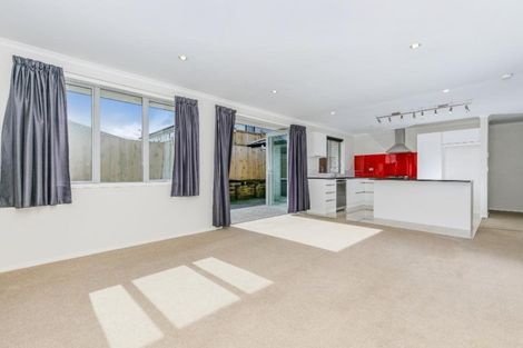 Photo of property in 15 Karika Place, Massey, Auckland, 0614