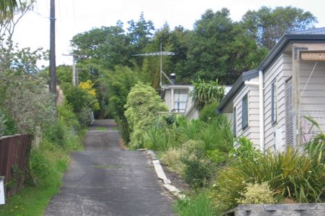 Photo of property in 90 Saddleback Rise, Murrays Bay, Auckland, 0630