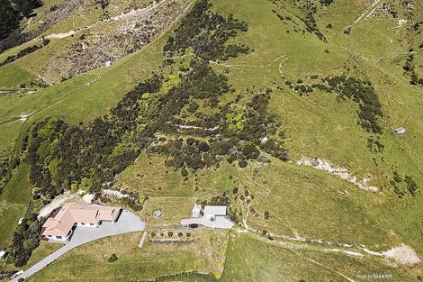Photo of property in 499 South Makara Road, Makara, Karori, 6972