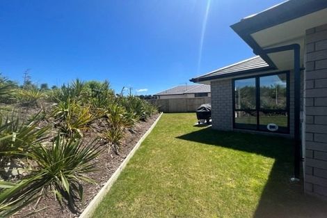 Photo of property in 85 Hills View Drive, Papamoa, 3118