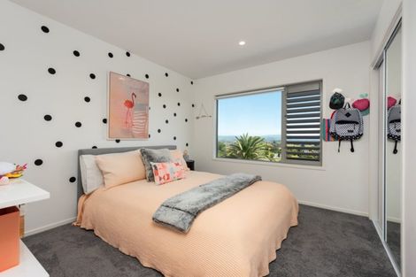 Photo of property in 7r Estates Terrace, Welcome Bay, Tauranga, 3175
