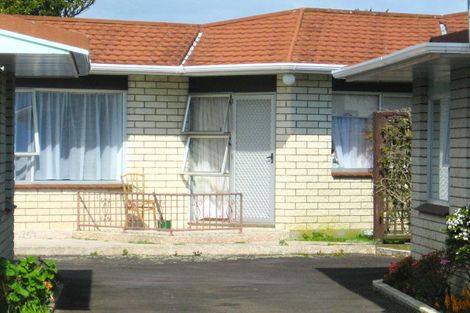 Photo of property in 67 Wallace Place, Westown, New Plymouth, 4310