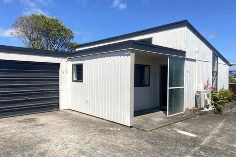 Photo of property in 11b Brierley Place, Marfell, New Plymouth, 4310
