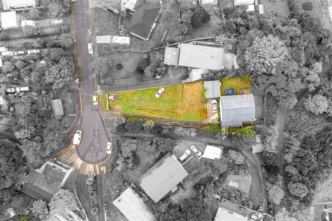 Photo of property in 15 Davis Grove, Wainuiomata, Lower Hutt, 5014