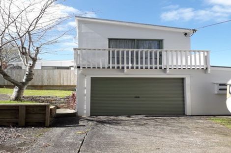 Photo of property in 14 Stottholm Road, Titirangi, Auckland, 0604
