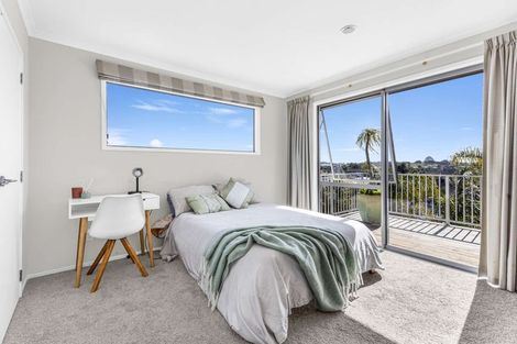 Photo of property in 23 York Crescent, Westown, New Plymouth, 4310