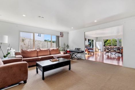 Photo of property in 11 Philadelphia Avenue, Albany Heights, Auckland, 0632