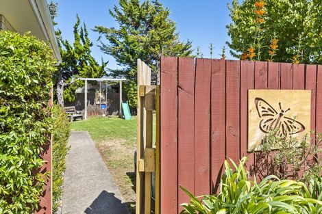 Photo of property in 62b Mazengarb Road, Paraparaumu Beach, Paraparaumu, 5032