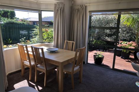 Photo of property in 115 Auckland Road, Greenmeadows, Napier, 4112