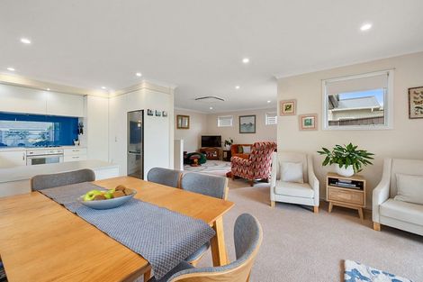 Photo of property in 48 Wallace Place, Westown, New Plymouth, 4310