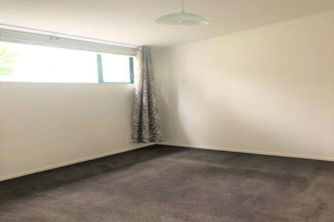 Photo of property in 84 Colwill Road, Massey, Auckland, 0614