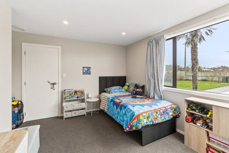 Photo of property in 21 Braddon Street, Saint Andrews, 7988