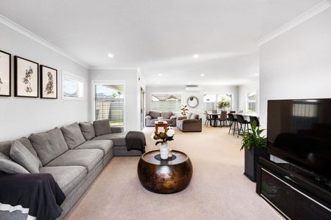 Photo of property in 22 Young Place, Taradale, Napier, 4112