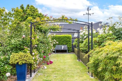 Photo of property in 4 Richard Seddon Drive, Northwood, Christchurch, 8051